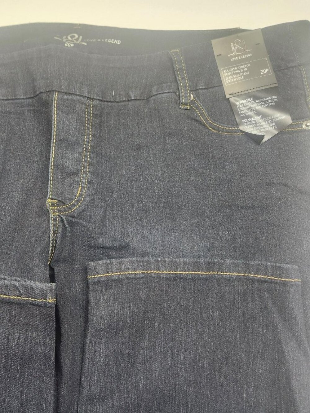 New with tags Love & Legend women's stretch sculpting jeans size 20P
